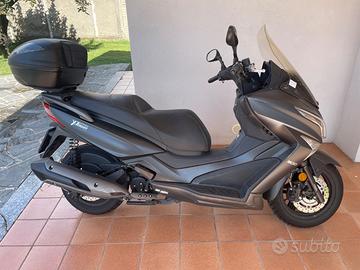 Kymco XTown 300