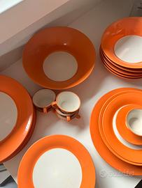 Servizio piatti Arancione e Bianco