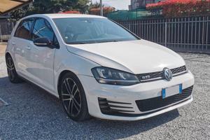 Volkswagen Golf GTD 2.0 185cv DSG