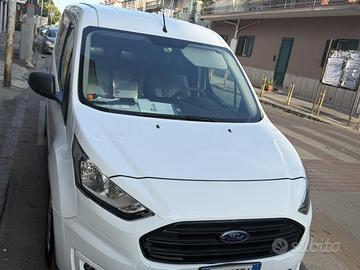 Ford transit connec 2021