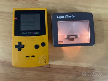 Nintendo game boy color giallo + light master