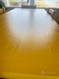 Tavolo  in legno massello