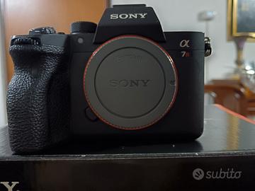 Sony A 7 R4