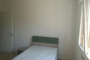 Camera x giovane lavotatore