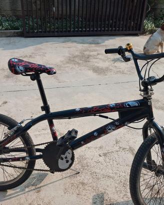 Bicicletta sportiva per ragazzi