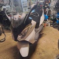 aprilia atlantic 200