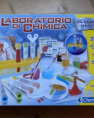 Gioco laboratorio di chimica