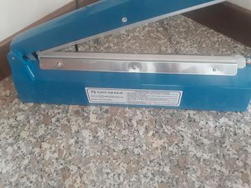 Macchina sigilla a caldo