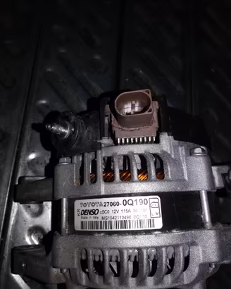 Alternatore TOYOTA AYGO 998cc benzina del 2015