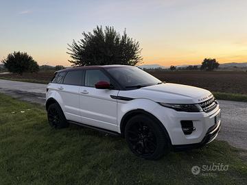 Evoque 2.2 TD4 150cv  British Edition