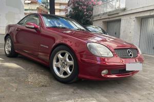 Mercedes SLK R 170 anno 2003, targa Oro