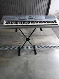 pianola Yamaha 