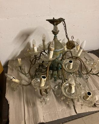 Grande lampadario a gocce decorato ottone e rame