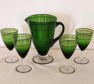 servizio vintage in vetro verde e decori argentati