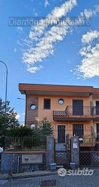 Villetta a schiera 280mq a Linguaglossa