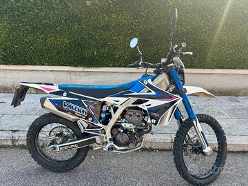 Moto da cross/enduro Suzuki Valenti RM125