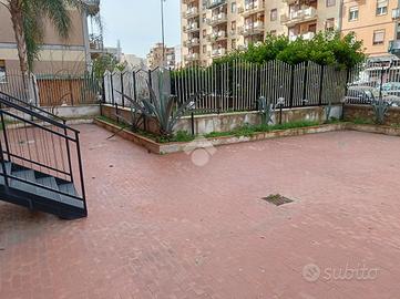4 LOCALI A PALERMO