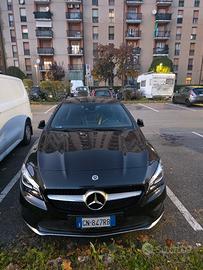 MERCEDES CLA 180 premium benzina 