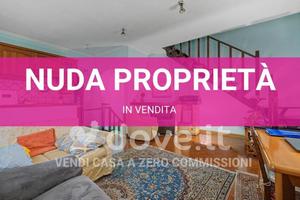Villa di 140 m² con 4 locali e posto auto a Cervet