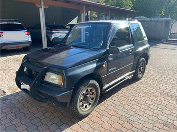 Suzuki vitara sidekick