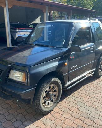 Suzuki vitara sidekick