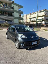 Peugeot 107 Automatica 1.0 benzina 68CV 5p