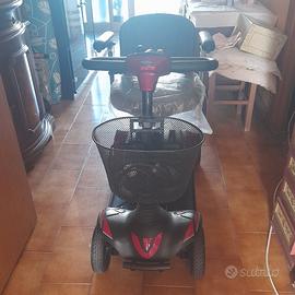 Motorino elettrico per anziani