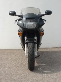 Honda VFR 750 F