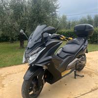 Kymco ak550