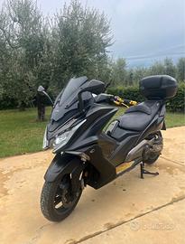 Kymco ak550