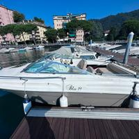 Barca a motore sea ray