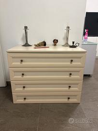 Como’ piu due comodini