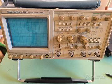 Oscilloscopio Tektronix 2445 150Mhz
