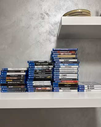 Giochi PS4/PS5 prezzi in descrizione