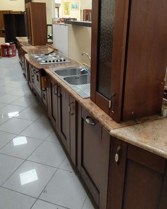 Codice: 9219  CUCINA COMPONIBILE STILE CLASSICO IN