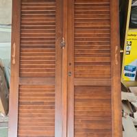 persiane in legno per portafinestra