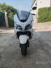 Suzuki Burgman 400