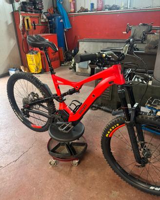 E-bike specialized turbo levo