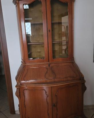 tavolo e mobile d'epoca