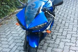 Moto Yamaha R6 2004