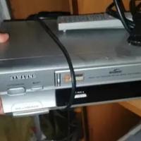 video registratore vhs e film in vhs