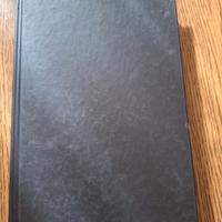 Qualcosa da tenere per sédi Margherita Oggero