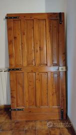 Portoncino in legno massello di abete