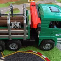 Camion legna Bruder