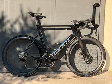 Giant Propel XL 2025  + BUNDLE (Con Fattura)
