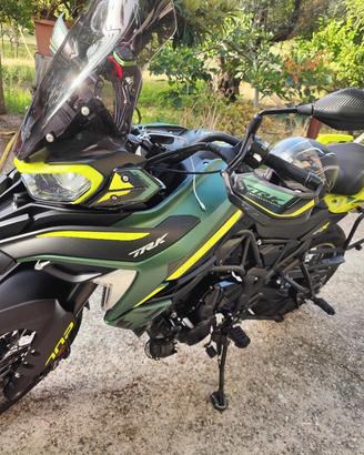benelli TRK 702x 702 x