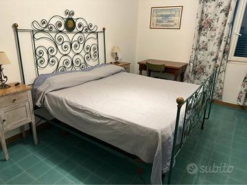 Letto matrimoniale antico in ferro battuto