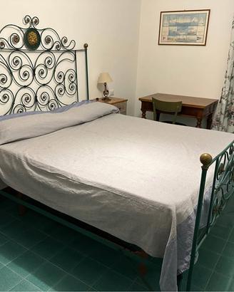 Letto matrimoniale antico in ferro battuto