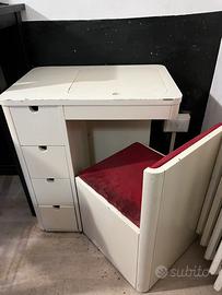 Scrivania petineuse toilette