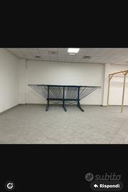 Espositore di tappeti